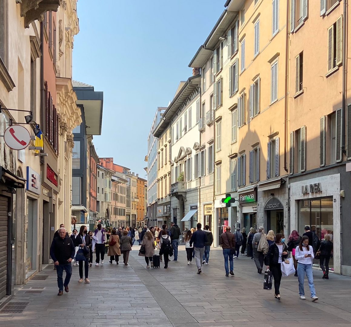 distretti del commercio, hub urbani e centri commerciali naturali